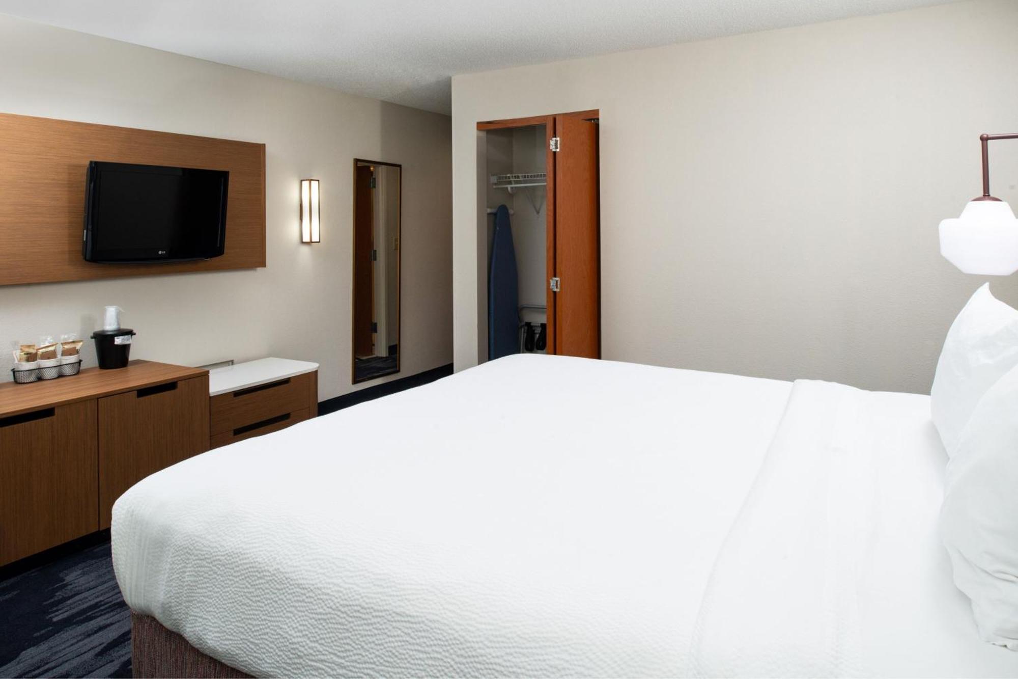 Fairfield Inn & Suites Greensboro Wendover Exterior foto